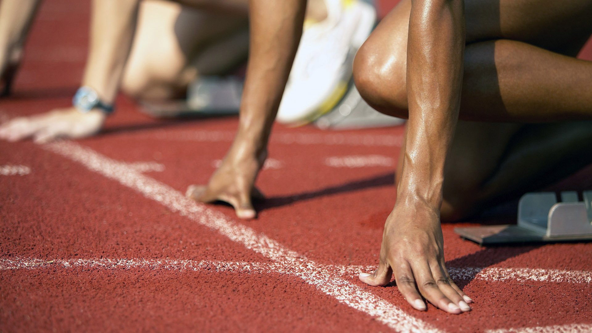 中国女排鏖战五局险胜巴西，奥运卫冕之路再添关键一胜