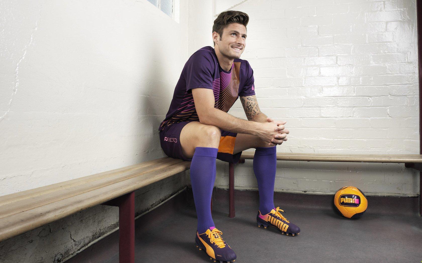 阿尔卡拉斯强势晋级,展现新生代网球王者风范