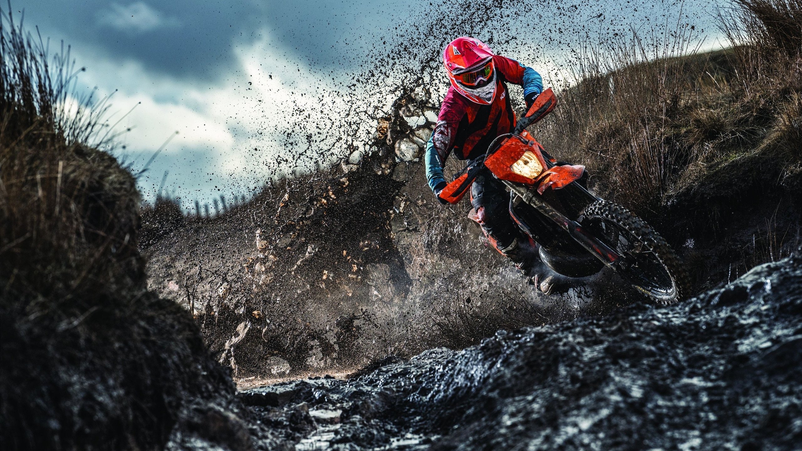 点球大战惊心动魄，胜利者笑到最后